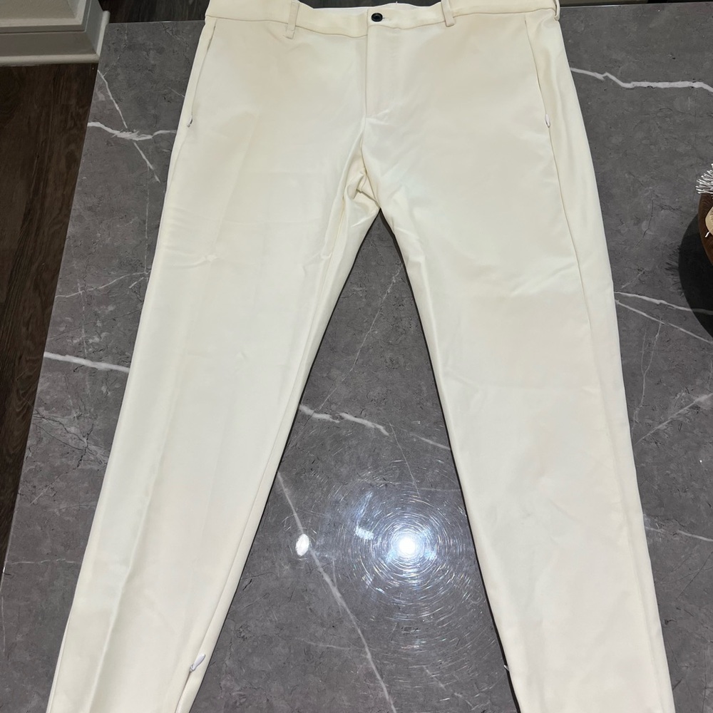 Zara Men's Off-White Dress Pants